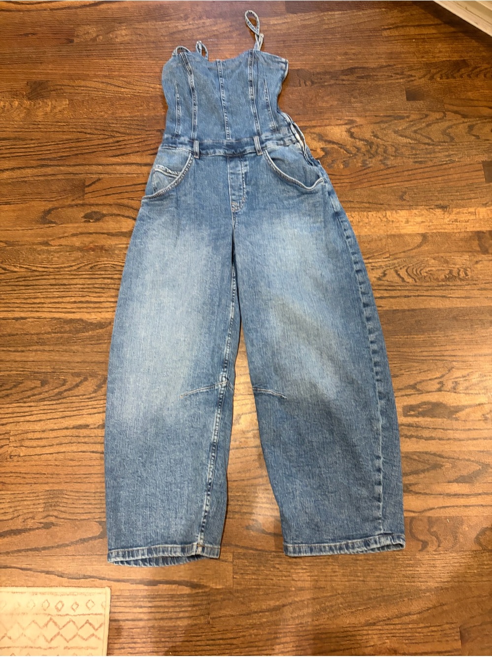 Free people Women’s Blue Denim Wide-Leg barrel Jumpsuit Jeans xs
